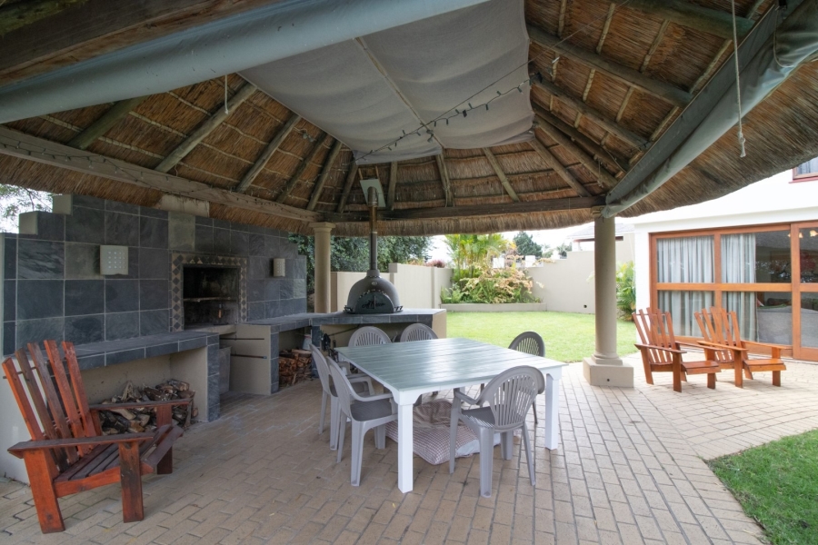 4 Bedroom Property for Sale in Beacon Bay Eastern Cape